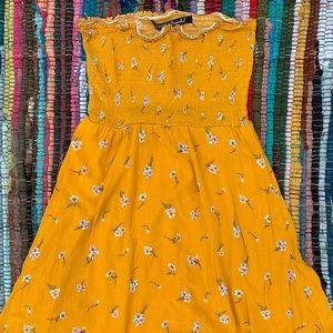 Strapless Tilly’s dress